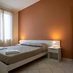 Nonnadora *